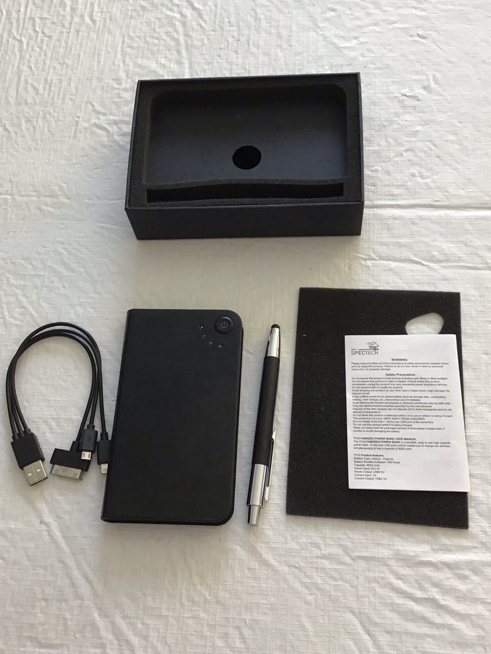 3-in-1 Black Multi-Charging Cable with USB, Micro-USB, 30-Pin and Lightning NWOT